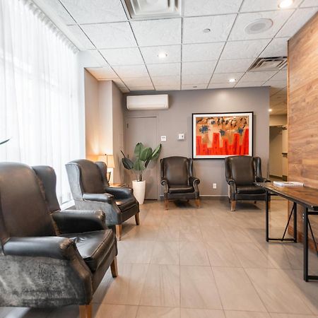 Hotel Les Suites Labelle Montreal Bagian luar foto