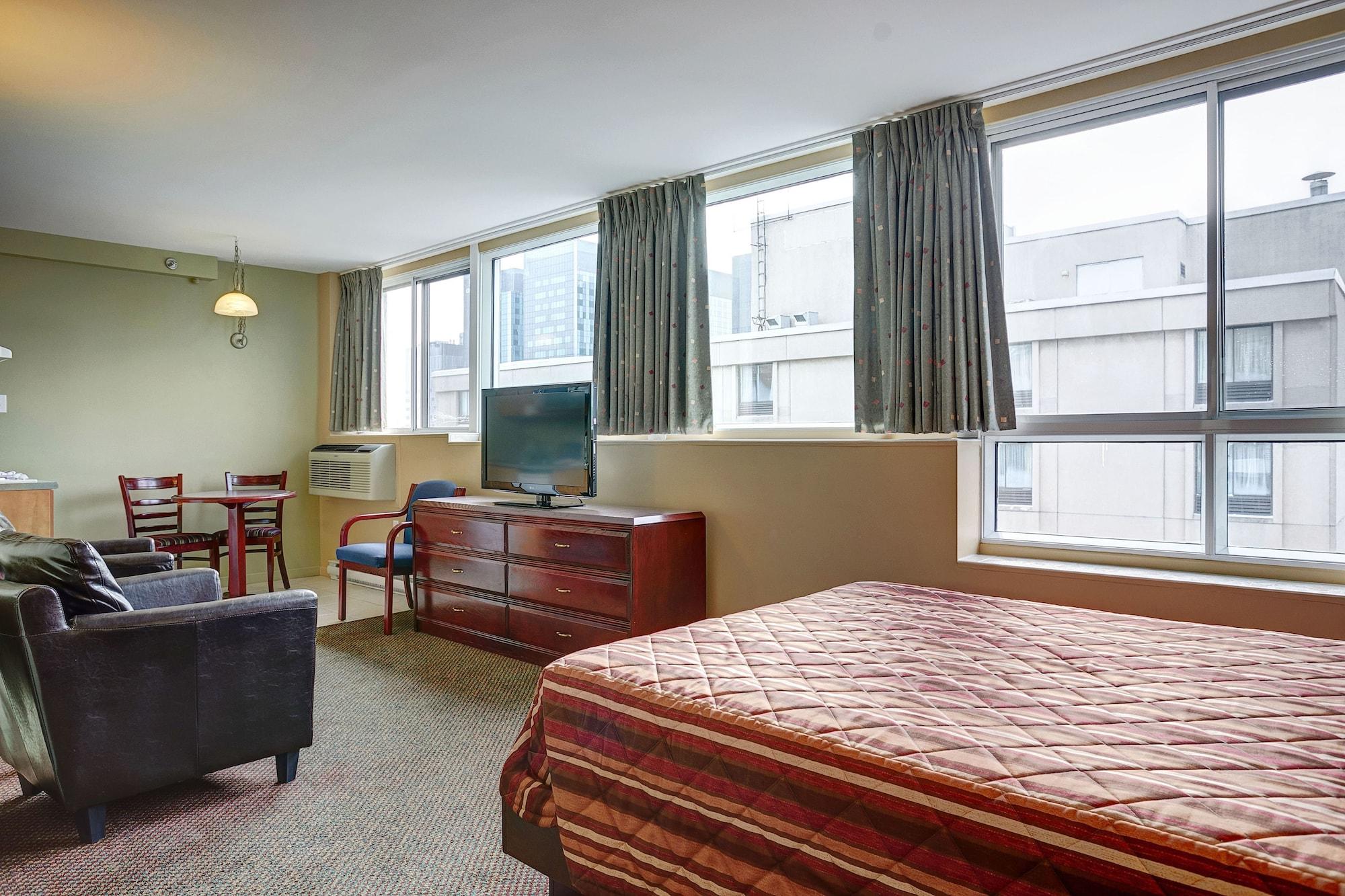 Hotel Les Suites Labelle Montreal Bagian luar foto