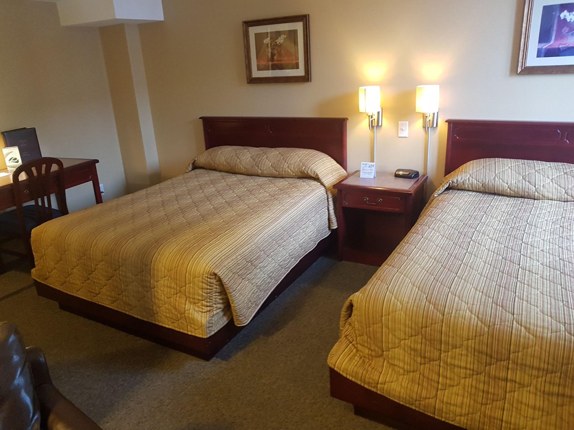 Hotel Les Suites Labelle Montreal Bagian luar foto