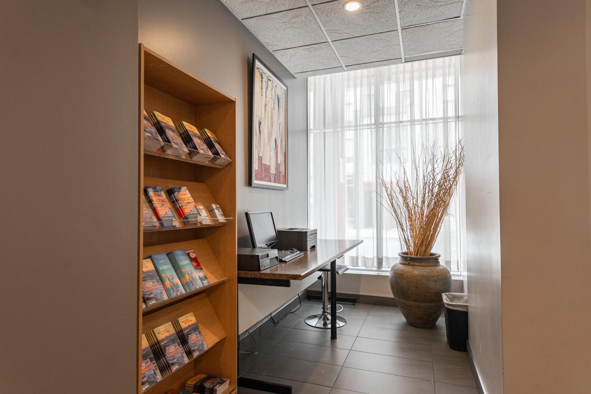 Hotel Les Suites Labelle Montreal Bagian luar foto