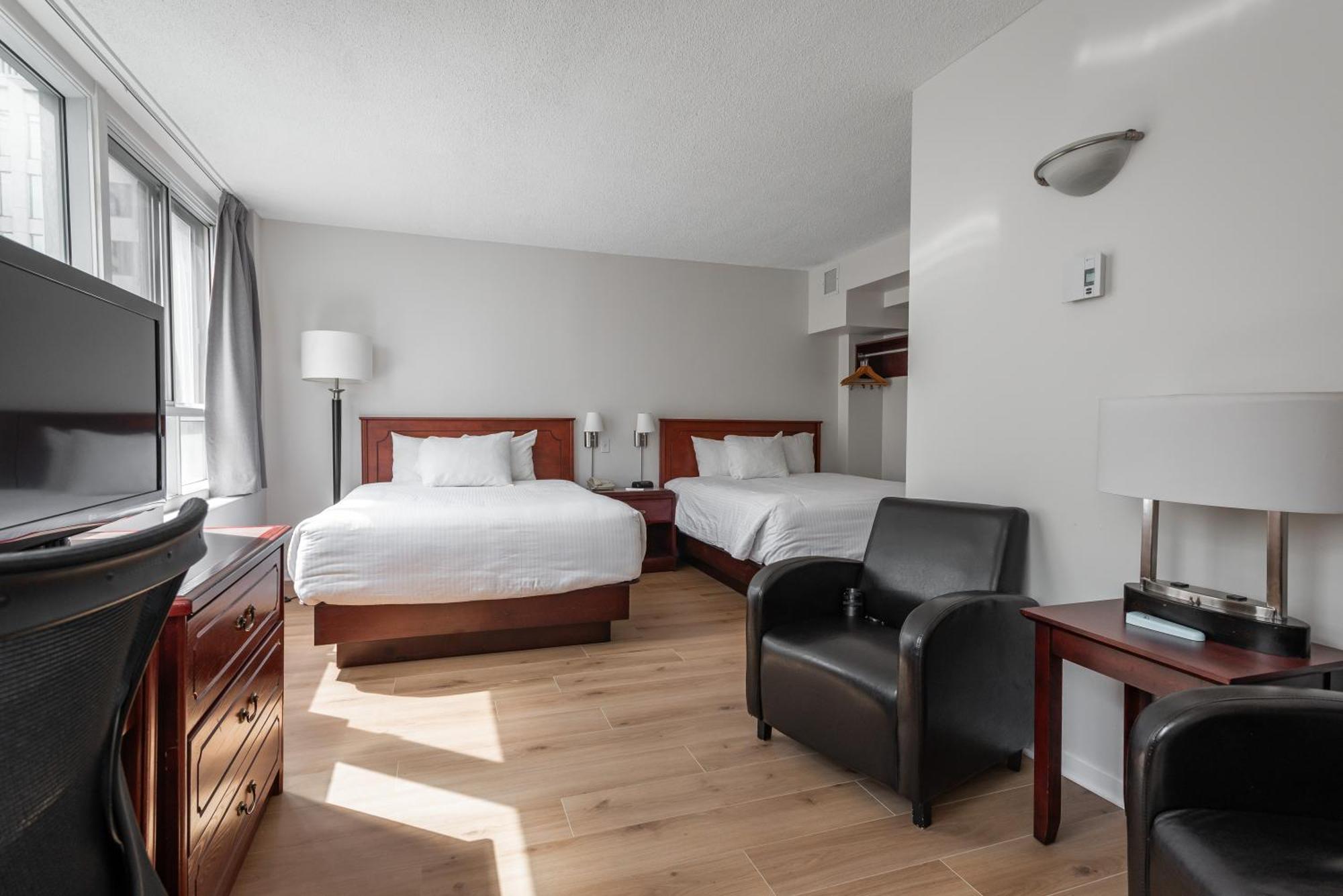 Hotel Les Suites Labelle Montreal Bagian luar foto