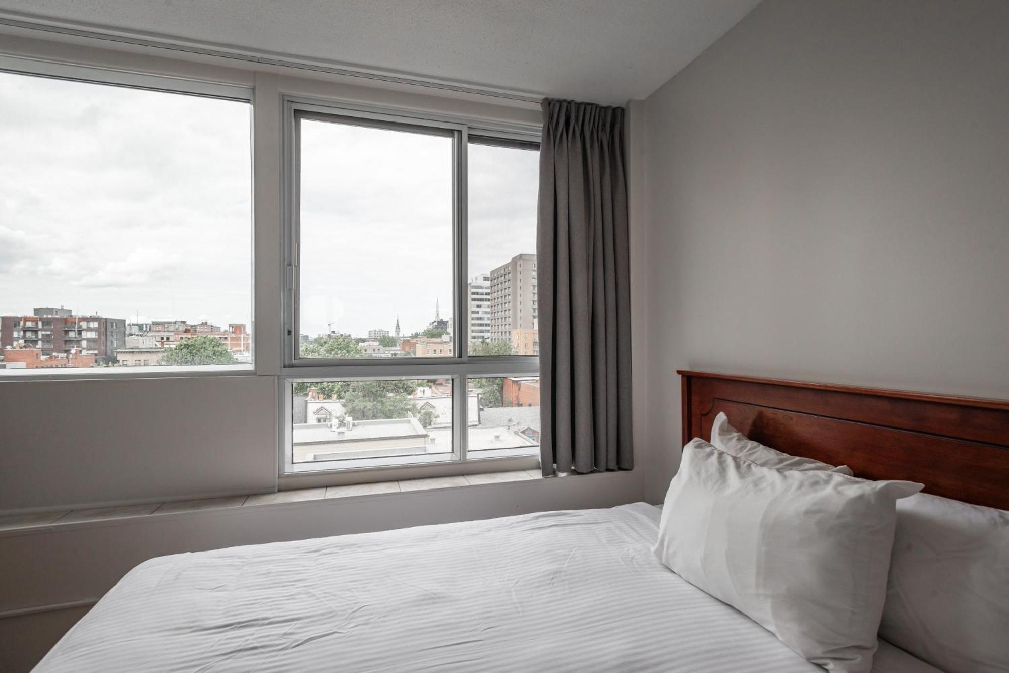 Hotel Les Suites Labelle Montreal Bagian luar foto